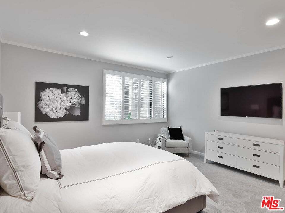 MLS #26856331 image #14