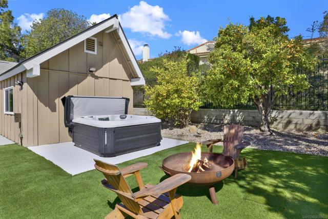 17351 Saint Andrews Dr, Poway CA: https://media.crmls.org/mediaz/1106679c-c424-4467-94a0-0cbee2a54b7f.jpg