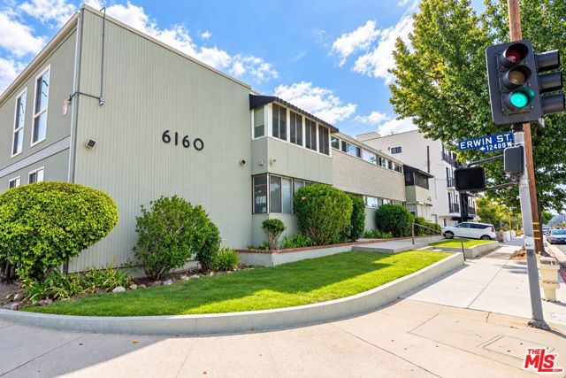 6160 Whitsett Avenue, 10 photo 23