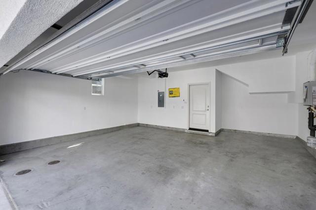 3079 Manuel Loop, San Jose CA: https://media.crmls.org/mediaz/11067468-9c11-4f5a-b0d7-4ac872f1db11.jpg