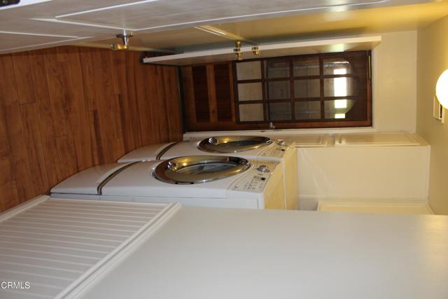 14062 Atwood Court, Moorpark CA: https://media.crmls.org/mediaz/1106be84-5d9d-4b44-8116-a708171f34a9.jpg