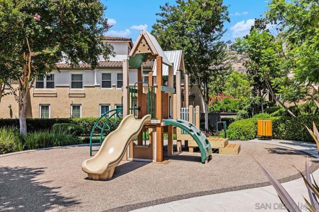 2045 Silverado St, San Marcos CA: https://media.crmls.org/mediaz/110700fa-e6df-4061-bc14-bd2a67688234.jpg