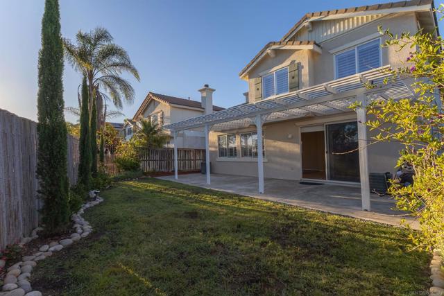551 Dundee Ln, San Marcos CA: https://media.crmls.org/mediaz/11077994-35d9-4a19-a3c9-a6cc8a7693a4.jpg
