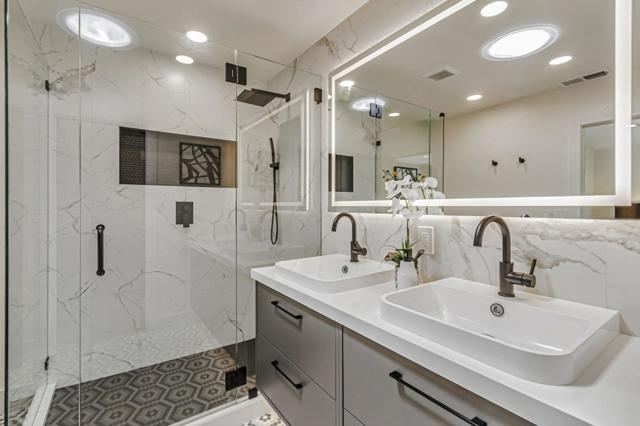 1588 Calle De Stuarda, San Jose CA: https://media.crmls.org/mediaz/1109000c-c2e5-46e2-97ea-339061b4bdda.jpg
