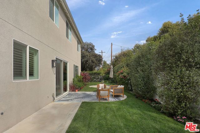 Image 32 of 39 For 17302 Lemay Street