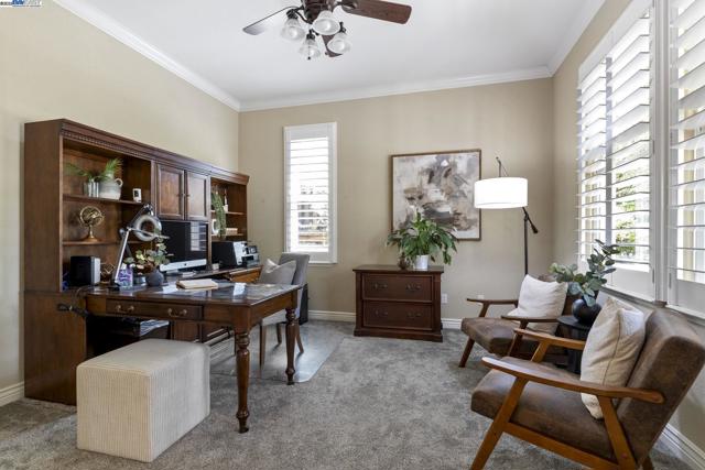3168 Bay Meadows Ct, Livermore CA: https://media.crmls.org/mediaz/1109b64b-1451-466a-b5d8-4336242ff238.jpg