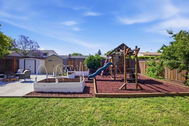 520 Tigerwood Way, San Jose CA: https://media.crmls.org/mediaz/1109bd78-f970-44d3-9752-8454f05a1d28.jpg