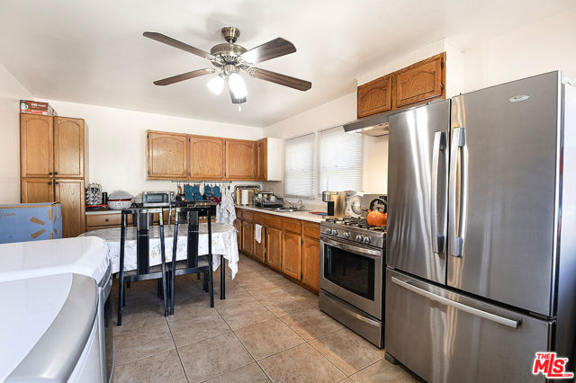 363 West LOMITA Avenue photo 6