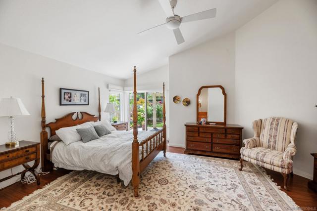 15462 Avenida Rorras, San Diego CA: https://media.crmls.org/mediaz/110a8a60-8eb2-4d9c-99ae-1ca259e75ee1.jpg