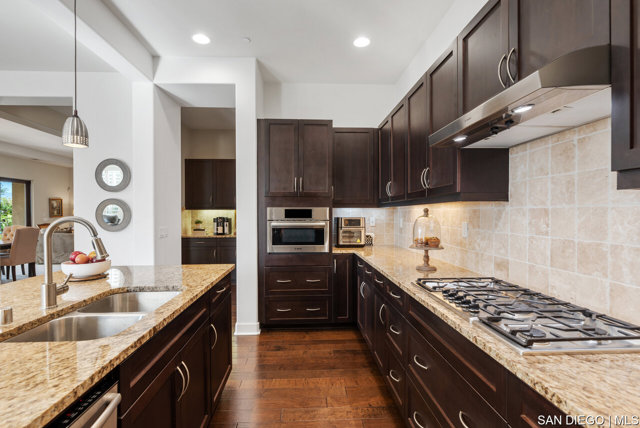15234 Maple Grove LN, San Diego CA: https://media.crmls.org/mediaz/110c24e2-e092-49b1-bbe1-ddf3ea03a270.jpg