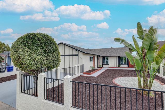 1320 Vinca Way, San Diego CA: https://media.crmls.org/mediaz/110c9fcf-7e7c-4d14-82cf-4a866f8678ba.jpg