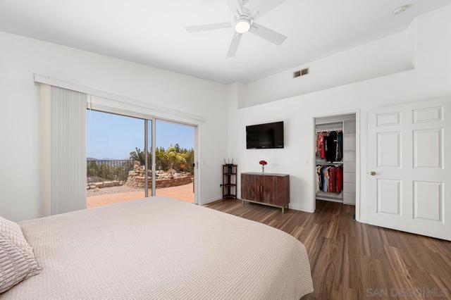 2617 LOBELIA RD, Alpine CA: https://media.crmls.org/mediaz/110d22fd-4b1d-4eee-88d8-b8e91c8bdf38.jpg