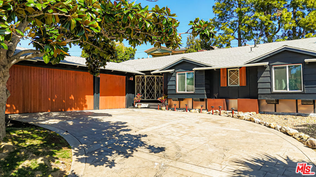 5604 Shenandoah Avenue