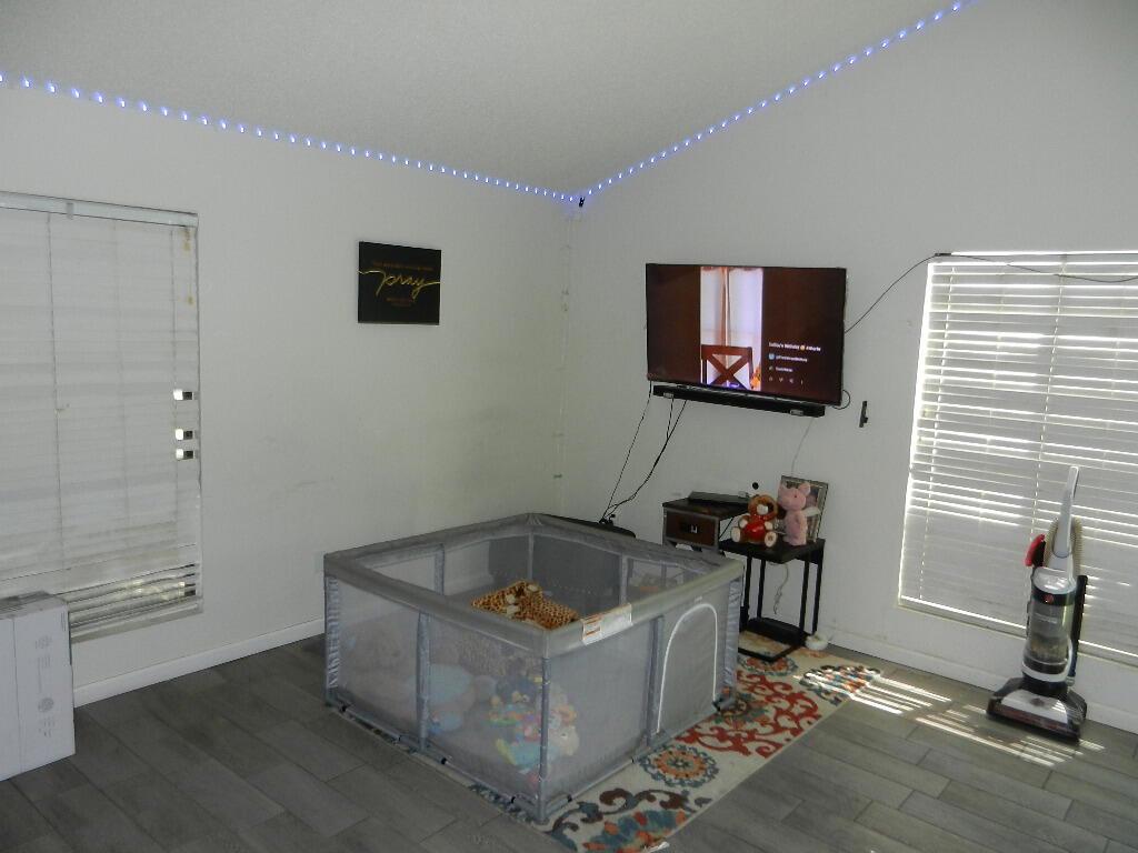 MLS #219127900DA img 3