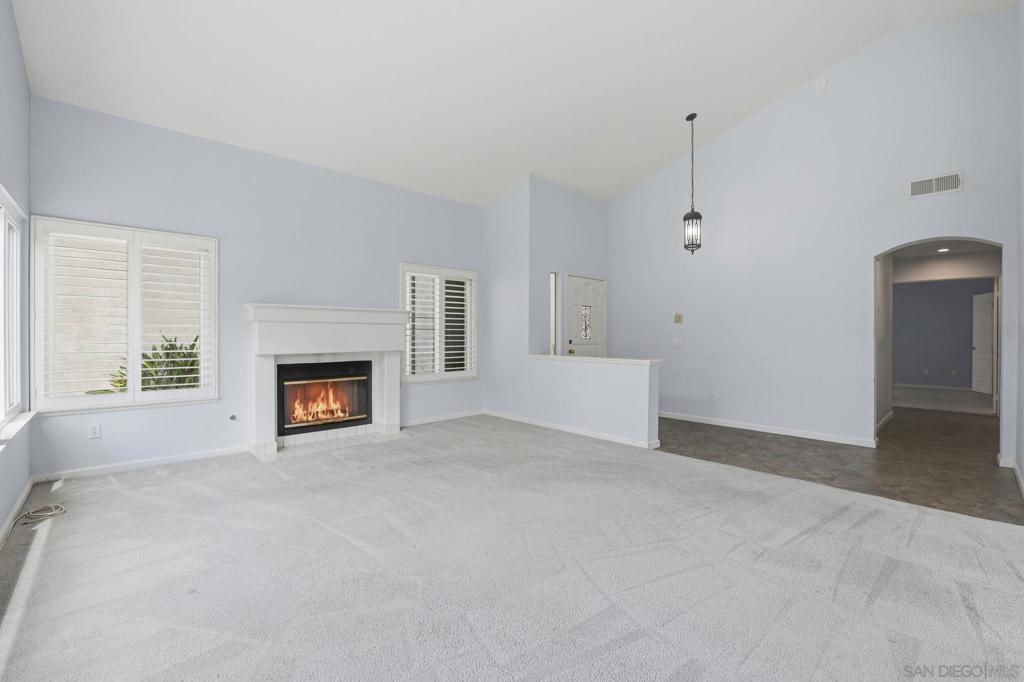 1526 Hermosita - photo 8