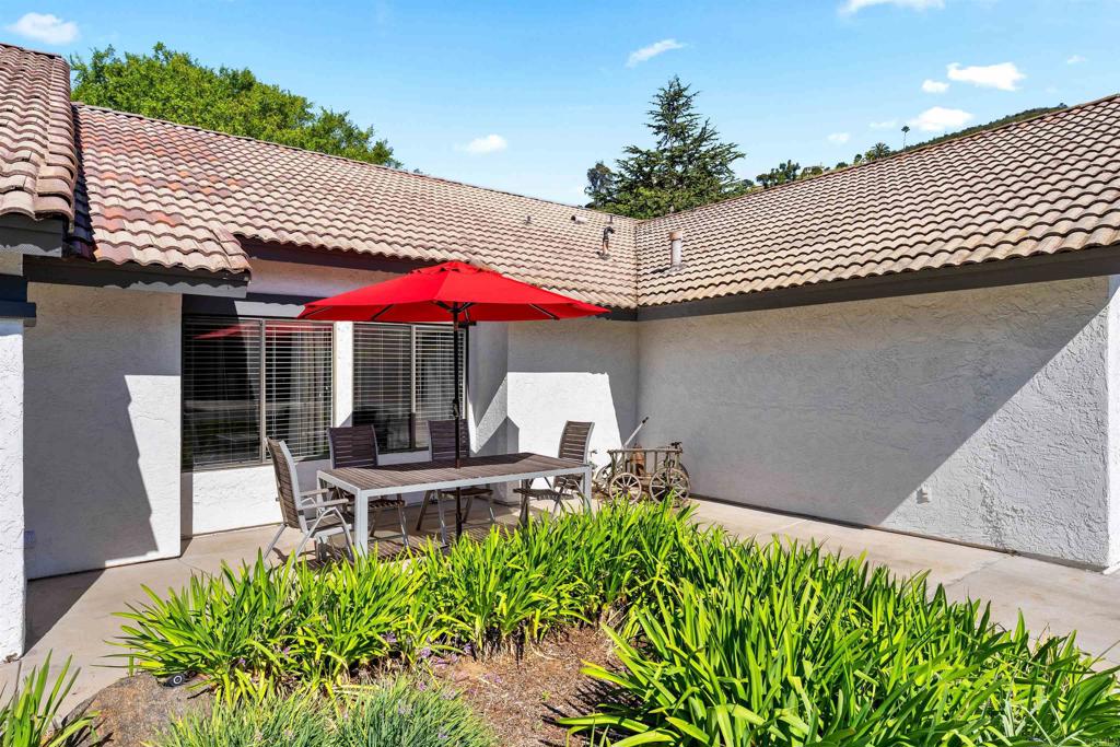 1717 Birchwood - photo 2