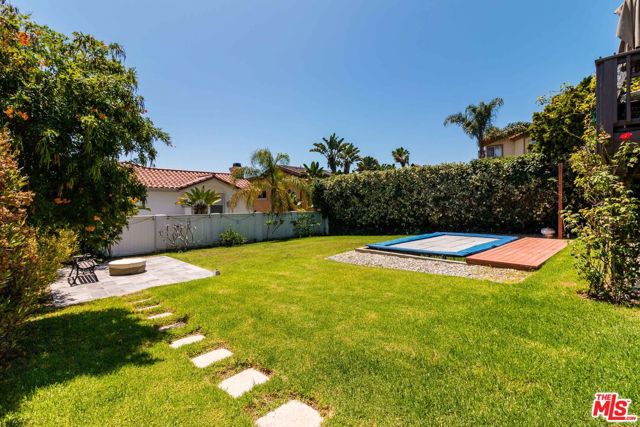 2118 Harriman Lane, Redondo Beach, California 90278, 2 Bedrooms Bedrooms, ,2 BathroomsBathrooms,Residential,Sold,Harriman,22211141