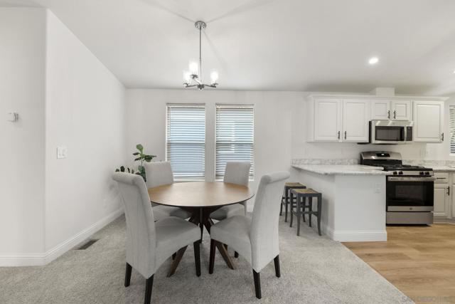 22899 Byron Rd, Crestline CA: https://media.crmls.org/mediaz/11110a01-2cca-4a49-b44e-67ea91261770.jpg