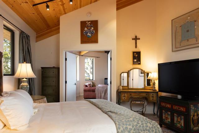 209 Crest Road, Carmel CA: https://media.crmls.org/mediaz/1111f9bf-c0f3-49f2-8e5a-5f59d7203a5f.jpg