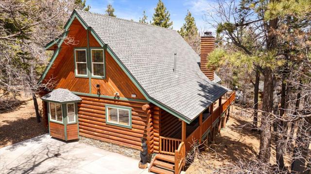 1614 S Colusa Drive, Big Bear CA: https://media.crmls.org/mediaz/1112fd82-c71e-46bb-96d9-b0907670a16e.jpg