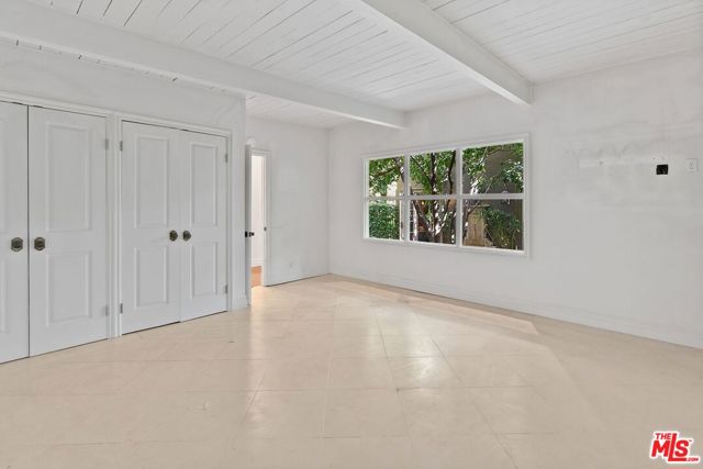9053 Elevado Street, West Hollywood CA: https://media.crmls.org/mediaz/11135205-715a-44eb-9e32-4869f7a1b559.jpg