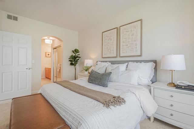 1000 Davit Lane,  CA: https://media.crmls.org/mediaz/11140316-6d8a-485a-8005-bbac2fdd9192.jpg