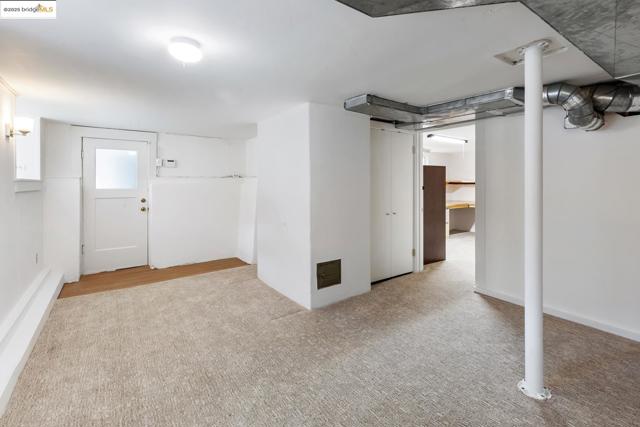 1 Brookside Avenue, Berkeley CA: https://media.crmls.org/mediaz/111415f5-dd6c-46d8-b9e5-19d33a561a86.jpg