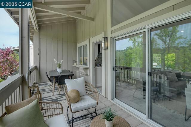2175 Cactus Ct, Walnut Creek CA: https://media.crmls.org/mediaz/111452ae-2acc-44cb-9673-adc1abe74d3a.jpg