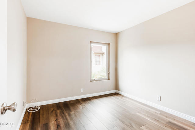 2321 Pima Lane, Ventura CA: https://media.crmls.org/mediaz/11156e73-55ca-4541-a43e-ad8f6d96bab2.jpg