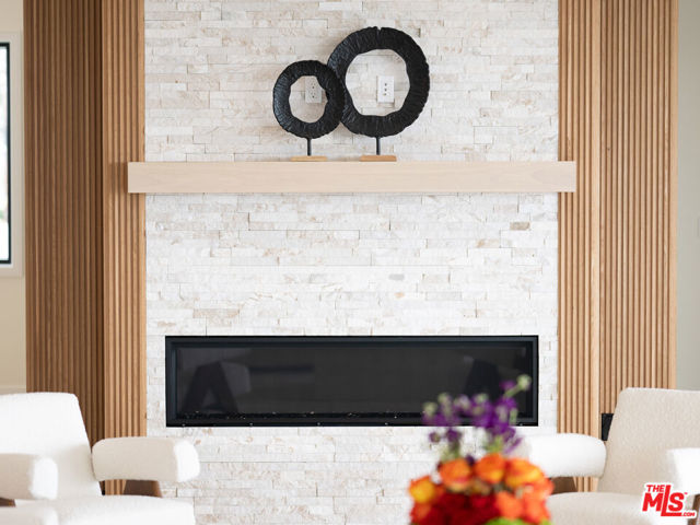 461 Chabela Drive, Manhattan Beach CA: https://media.crmls.org/mediaz/1115f808-a824-4be5-b870-ebc378c61c8b.jpg