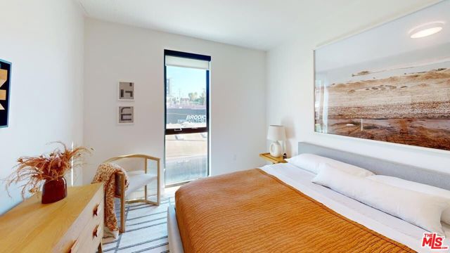 3004 Sunset Boulevard, Los Angeles CA: https://media.crmls.org/mediaz/1116517c-13b3-4e20-b570-695c2f7ad052.jpg