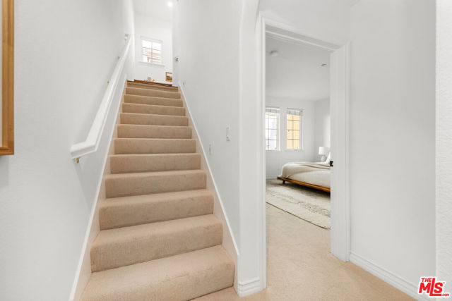 7101 Playa Vista Drive, Playa Vista CA: https://media.crmls.org/mediaz/1117294e-f05d-4eb9-aa90-d322e4e2e275.jpg