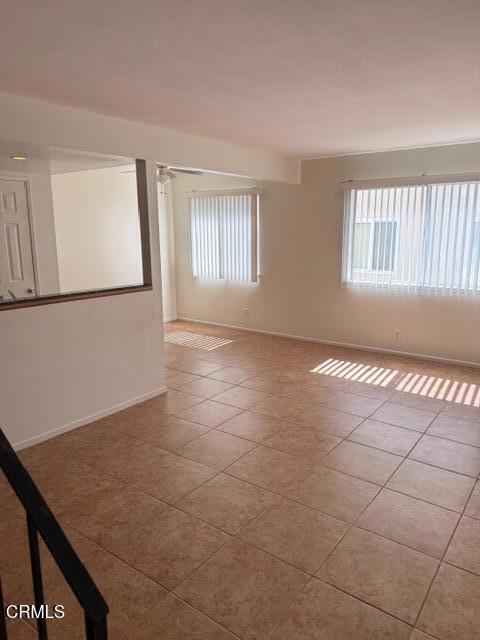 Detail Gallery Image 3 of 8 For 1156 Chalmette Ave, Ventura,  CA 93003 - 2 Beds | 1 Baths