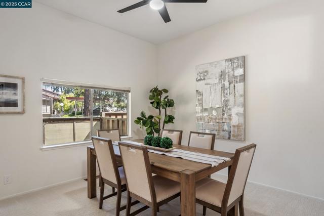 1706 Siskiyou Dr, Walnut Creek CA: https://media.crmls.org/mediaz/1117b3cc-4b6e-4348-acf5-e7955966c78e.jpg