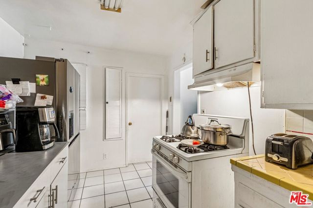 3 Bed Home for Sale in Los Angeles, California