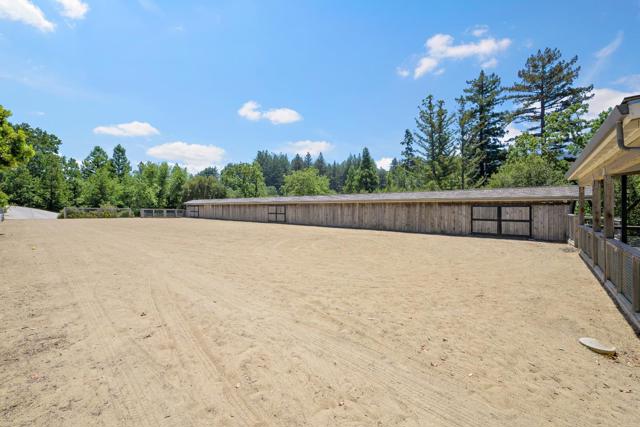 3 Vintage Court, Woodside CA: https://media.crmls.org/mediaz/11182e18-6458-4ffd-acff-6946580cd339.jpg