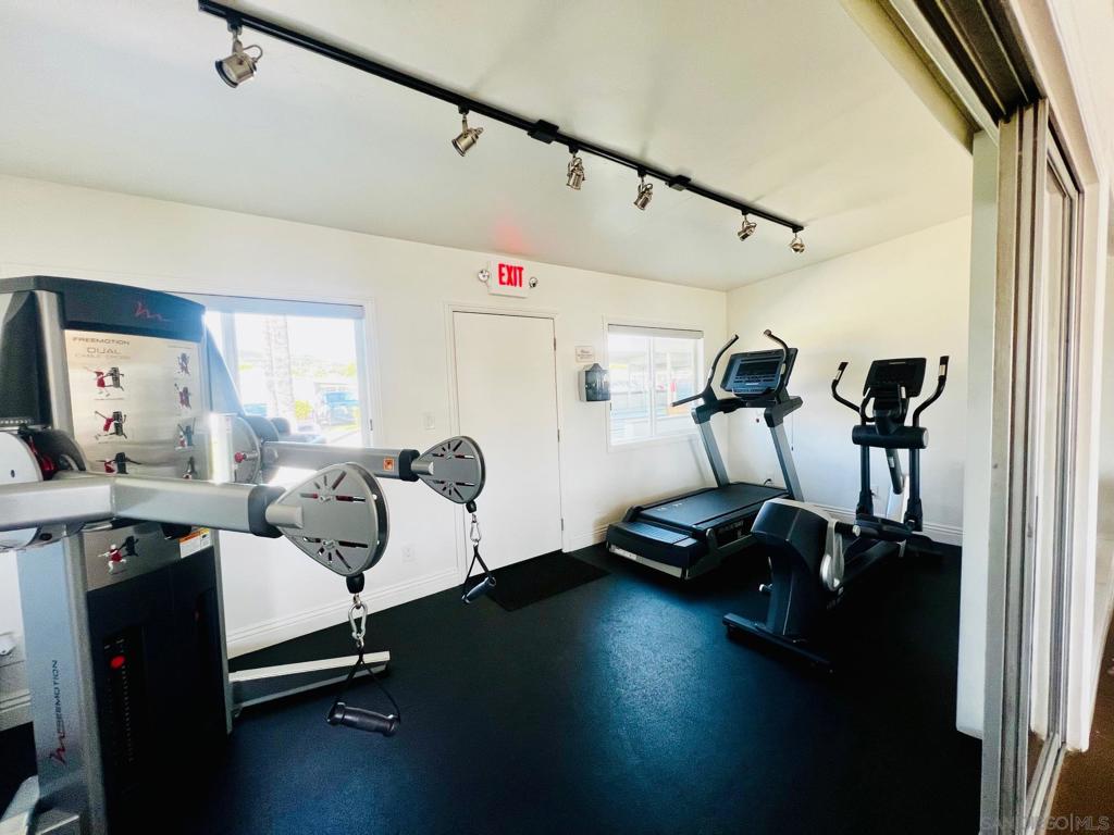 MLS #250034616SD image #35