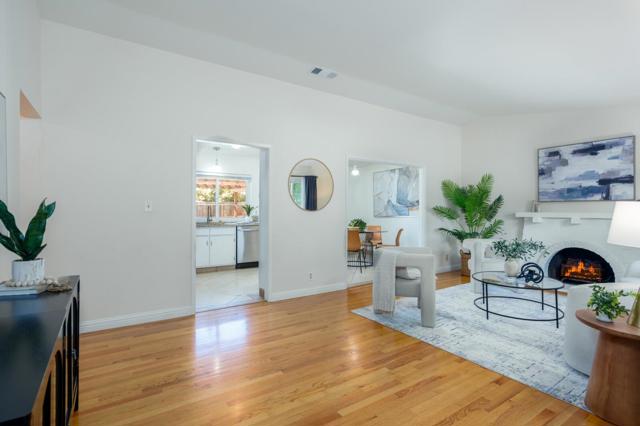 339 Viewpark Circle, San Jose CA: https://media.crmls.org/mediaz/111ae92e-0b7d-42a8-8e2a-3d859c74b125.jpg