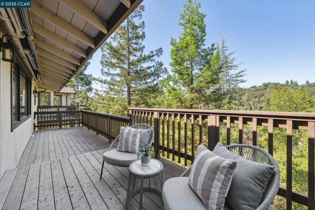 1149 Camino Vallecito, Lafayette CA: https://media.crmls.org/mediaz/111b42b4-4844-4f9f-bb49-6e063baa45cd.jpg