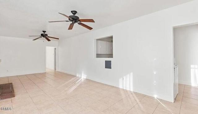 356 E Kettering Street, Lancaster CA: https://media.crmls.org/mediaz/111b6508-c9d0-4744-89e4-0fa0d5c2c884.jpg