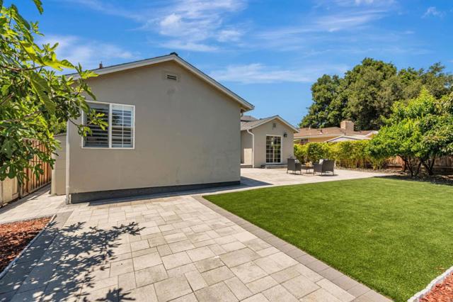 2284 Dumbarton Avenue, East Palo Alto CA: https://media.crmls.org/mediaz/111ba4e6-6f05-42e0-ab1f-7ac2ab1ccd53.jpg