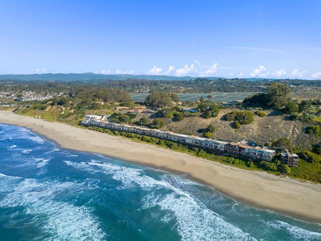476 Oceanview Drive, La Selva Beach CA: https://media.crmls.org/mediaz/111c50ee-741b-4632-8d5d-dd63208987e1.jpg