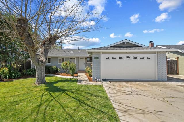 5571 Sunny Oaks Drive, San Jose CA: https://media.crmls.org/mediaz/111cee71-acd7-4516-a4a4-abf1be3d3aa9.jpg