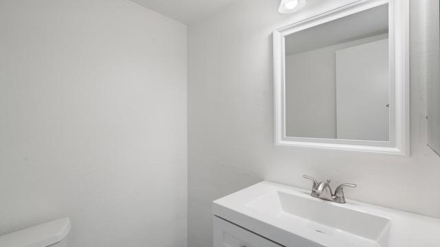 8388 Summerdale Road, Mira Mesa CA: https://media.crmls.org/mediaz/111d3983-eaad-4f21-b3fc-77fc7a269bb7.jpg