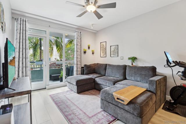 1580 Union St, San Diego CA: https://media.crmls.org/mediaz/111e2096-e604-45fb-a058-3cccbc29d004.jpg