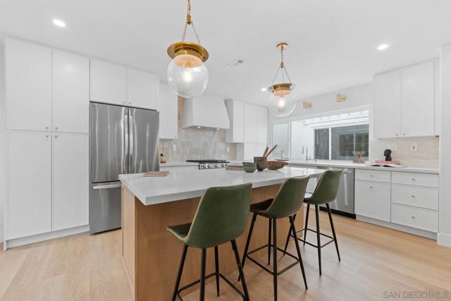 4912 Keos Way, Oceanside CA: https://media.crmls.org/mediaz/111e50fb-62b6-45d6-8325-eb258d7196f2.jpg