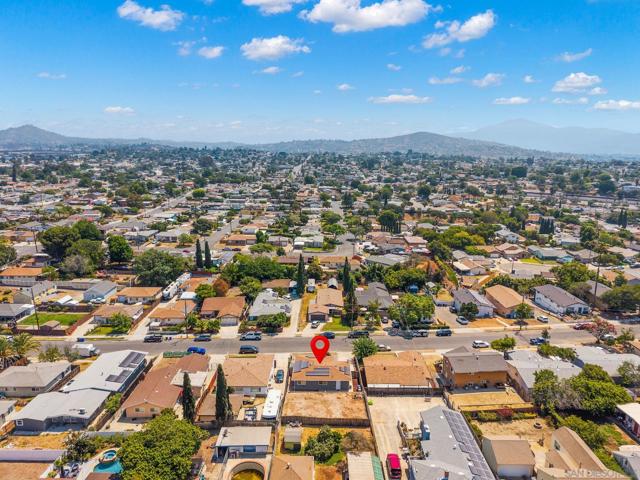 2542 Glebe Road, Lemon Grove CA: https://media.crmls.org/mediaz/111f43f1-dcb8-4534-b30e-3aeed38a9186.jpg