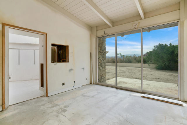 925 W Coronado Avenue, Palm Springs, CA 92262