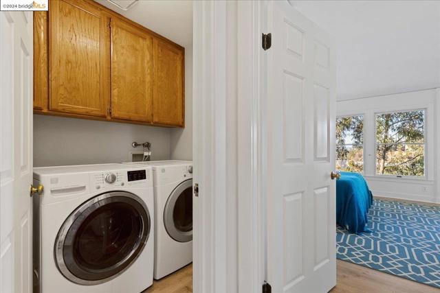 Image 27 of 32 For 4493 Montgomery St  6