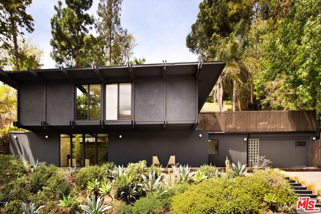 5649 Valley Oak Drive — image 1